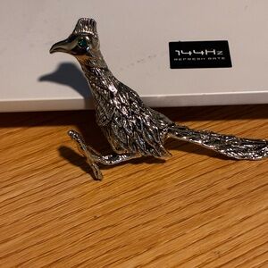 Road Runner Brooch Figurine with Emerald Color Eye